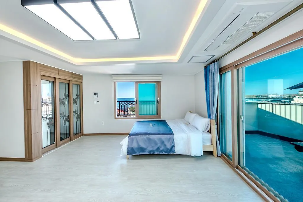 Holcae House Hotel Jeju